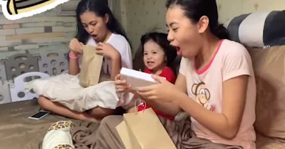 Video of priceless reaction of two girls when they received iPhones on Christmas, viral