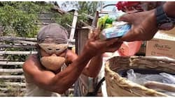 Katutubo sa Mindoro, hinangaan sa suot nitong face mask na yari sa bao ng niyog