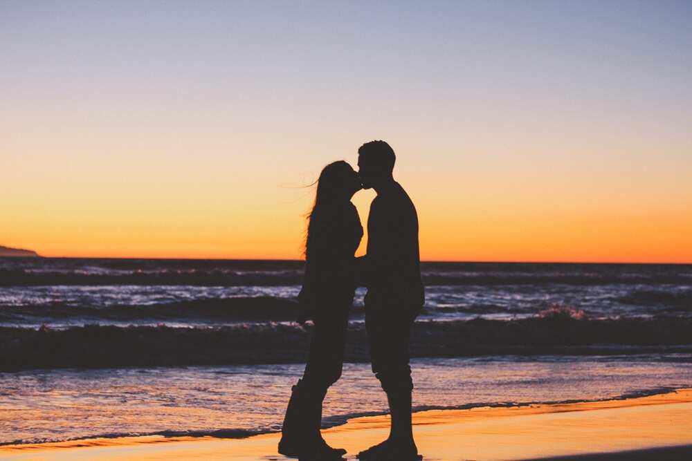 How to date a girl Filipino way How to date a girl Filipino way