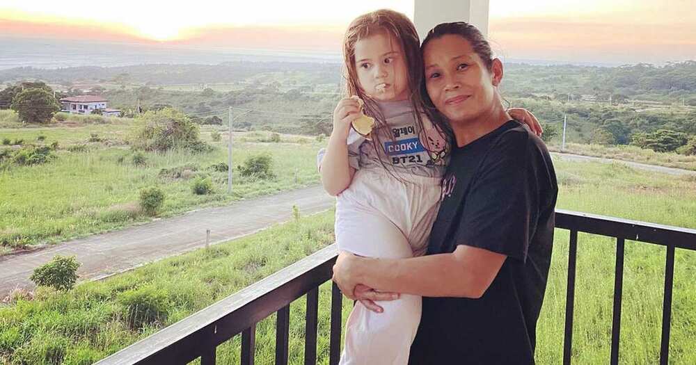 Pokwang, inamin na kamukha nga ni Lee O’Brian si Malia pero siya naman mag-isa lang ang bumubuhay sa anak Pokwang, inamin na kamukha nga ni Lee O’Brian si Malia pero siya naman mag-isa lang ang bumubuhay sa anak