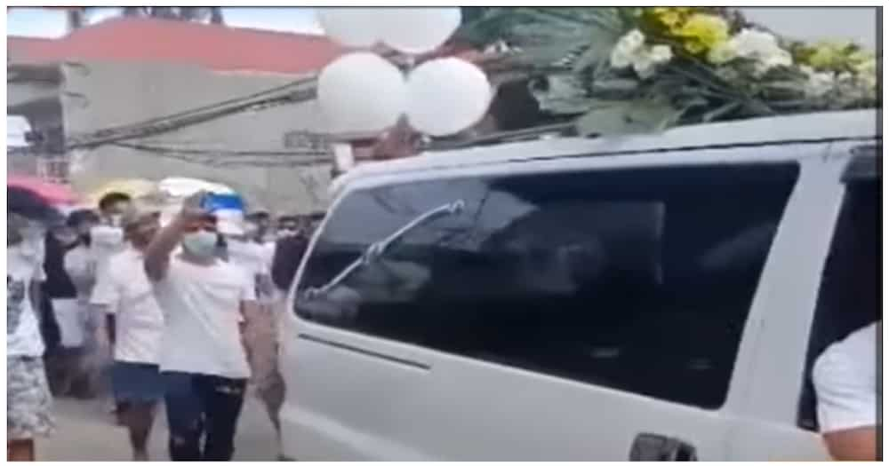 Libing na sikat na TikTok dance ang pinatugtog, viral sa social media