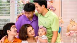 Netizens, kinagiliwan ang family picture nina Jennylyn Mercado at Dennis Trillo