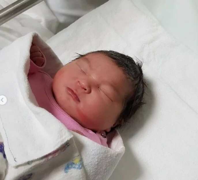 Mommy na rin siya! Mae dela Cerna of Mocha girls welcomes baby girl