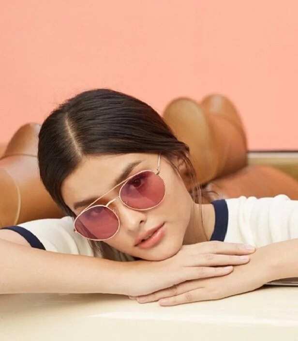 Striking solo photos of the prettiest face in the Philippine entertainment industry today. Liza Soberano's top 5 most liked pictures on Instagram.