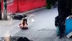 Sobrang sakit nun! Reckless Pinoy motorcycle rider violently crashes into electric post in Quezon City