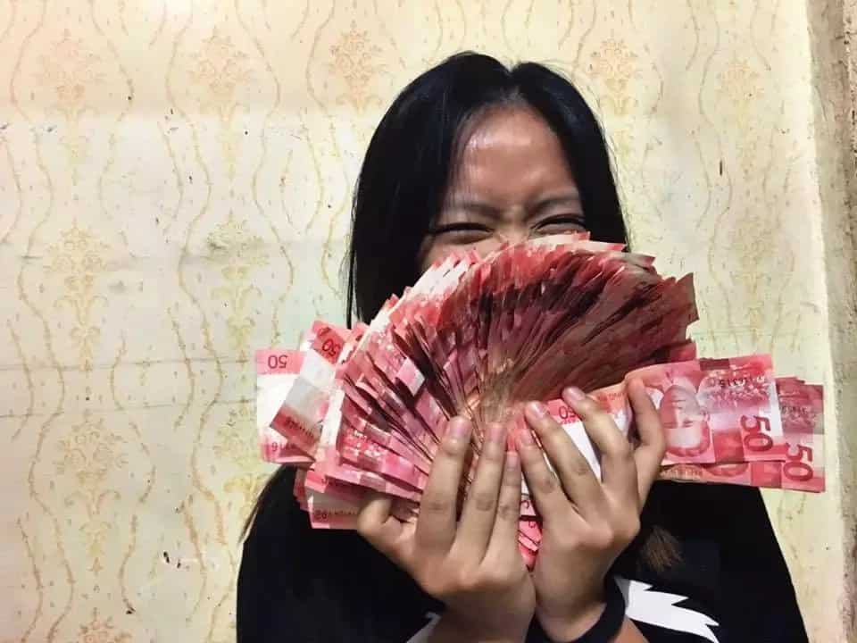 Engineering student saves up a jar full of 50 pesos inspired by the '50 Pesos Challenge'
