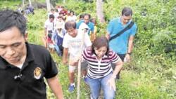 VP Leni Robredo hikes to conduct 'laylayan' meetings