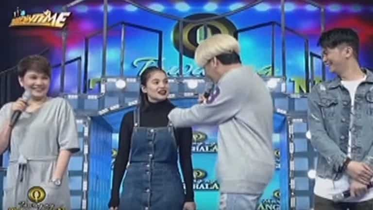 It's Showtime: Anne shows off her outfit 