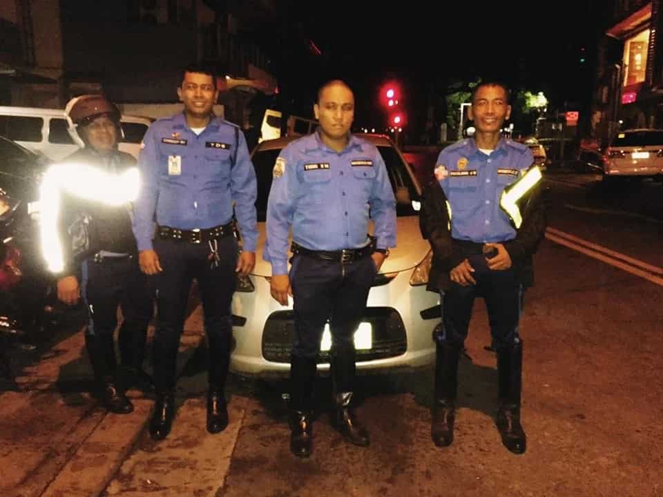 Netizens praise these traffic enforcers; here’s why