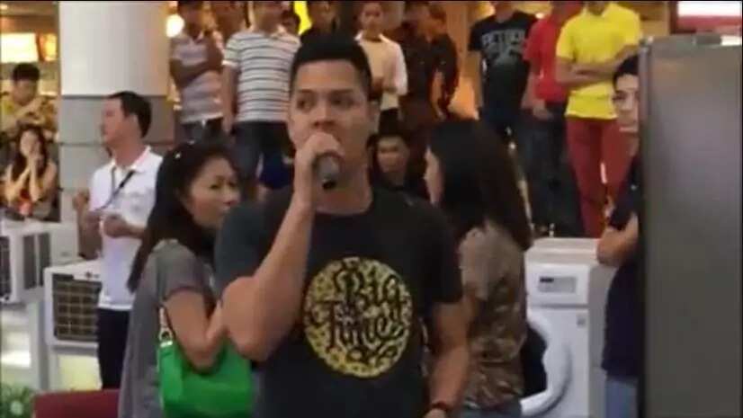 Pinoy “The Prayer” videoke performance video went viral after a netizen uploaded his video