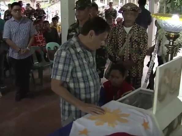 Duterte presents his condolences to slain CAFGU militiaman