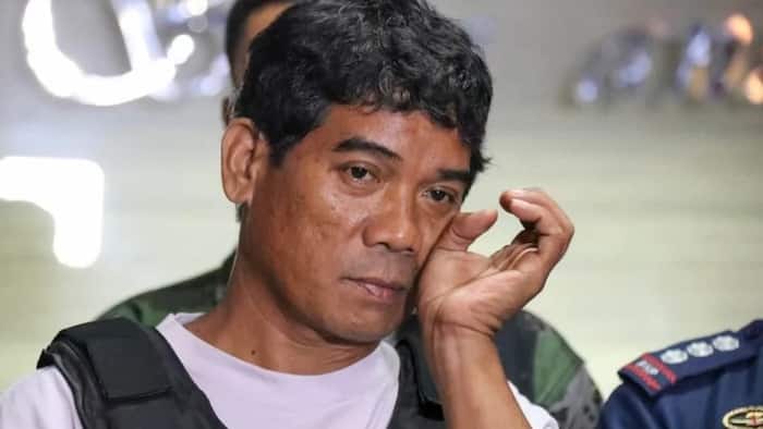 Para sa pamilya! Ronnie Dayan arrives in hometown Pangasinan after house probe testimony