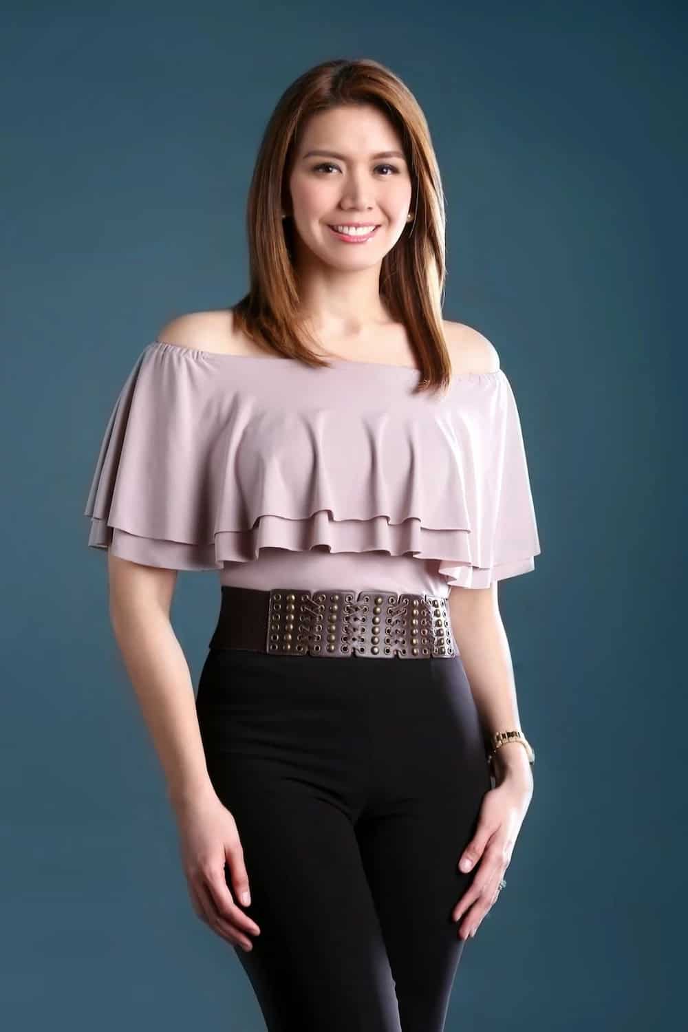 Top 10 most popular female journalists in the Philippines. These are the most notable female reporters and newscasters in the Philippines. Top 10 most popular female journalists in the Philippines. These are the most notable female reporters and newscasters in the Philippines.