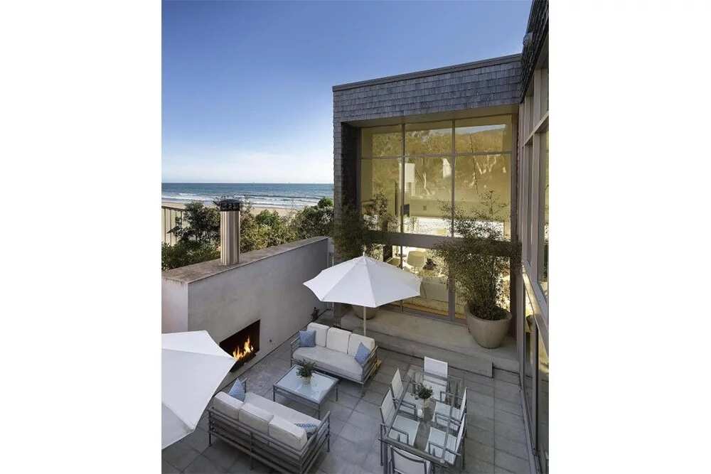 Ellen Degeneres spends $18.6M or P927M on a beachfront mansion near Santa Barbara