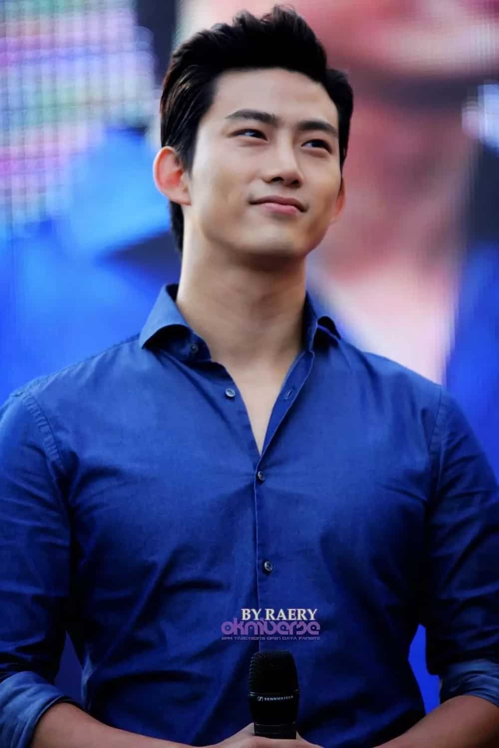 Top 10 most handsome K-Pop Idols of 2017 - These gorgeous heartthrobs are serenading all the ladies in the world. Top 10 most handsome K-Pop Idols of 2017 - These gorgeous heartthrobs are serenading all the ladies in the world.