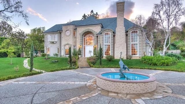 Sobrang ganda! A glimpse of Jackie Chan’s $12.25M Or 612.5 Million Peso beautiful French villa-inspired mansion