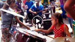 Innocent-looking Pinay goes viral after video of her impressive drumming skills left netizens speechless
