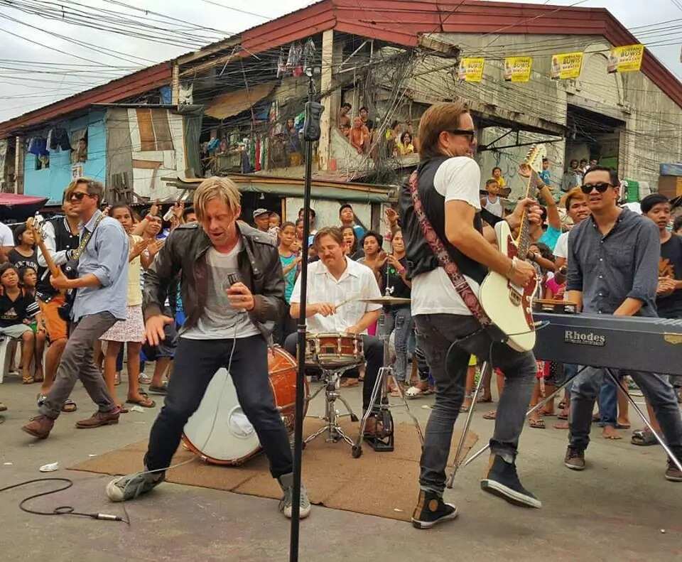 Switchfoot Films In Manila; Concert Proceeds Help Smokey Mountain Kids