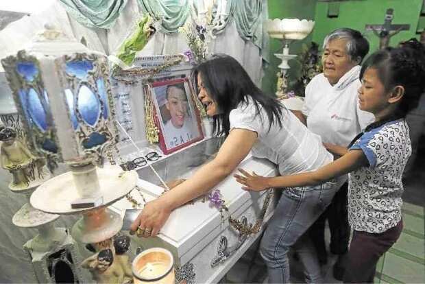 OFW comes home to bury son, a victim of the drug war