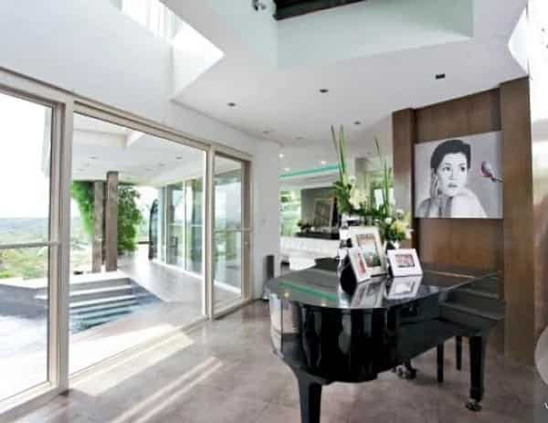 Regine Velasquez and Ogie Alcasid shares photos of their Quezon City home