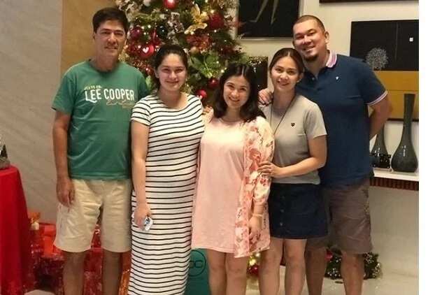 Camille Prats and her baby Nala visit Pauleen Luna, Vic Sotto and their baby Talitha