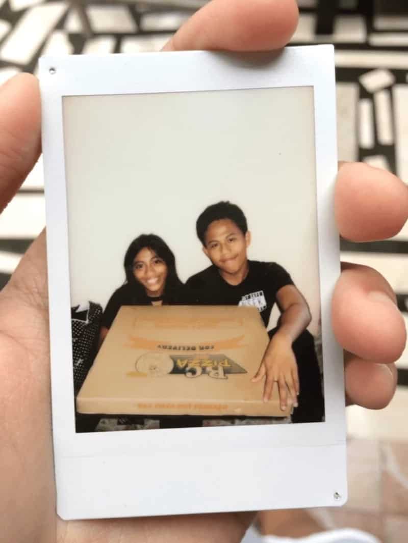 Paandar! High school student gives girlfriend a "thesis" of their relationship for 3rd anniversary