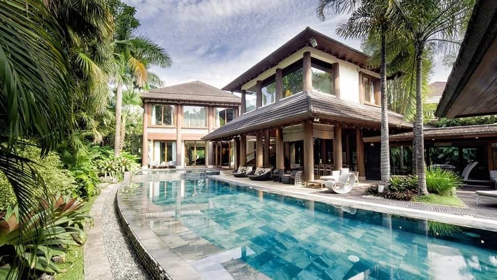 Willie Revillame’s enormous house in Quezon City looks like a luxurious resort