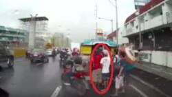 Beware! Snatchers pretend to be pasengers during rush hour