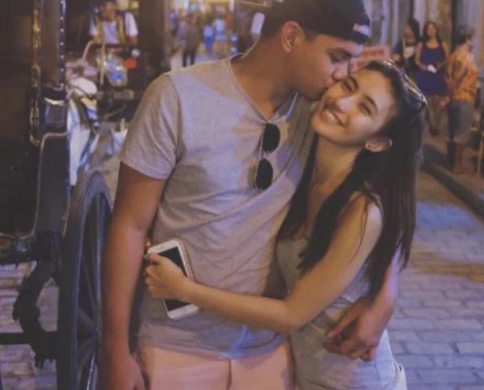 Pastillas girl and Mr. Pastillas now engaged!