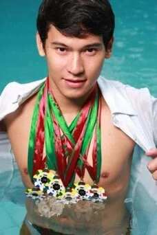 Enchong Dee Teaches Swimming To Save Lives And Honor Late Coach