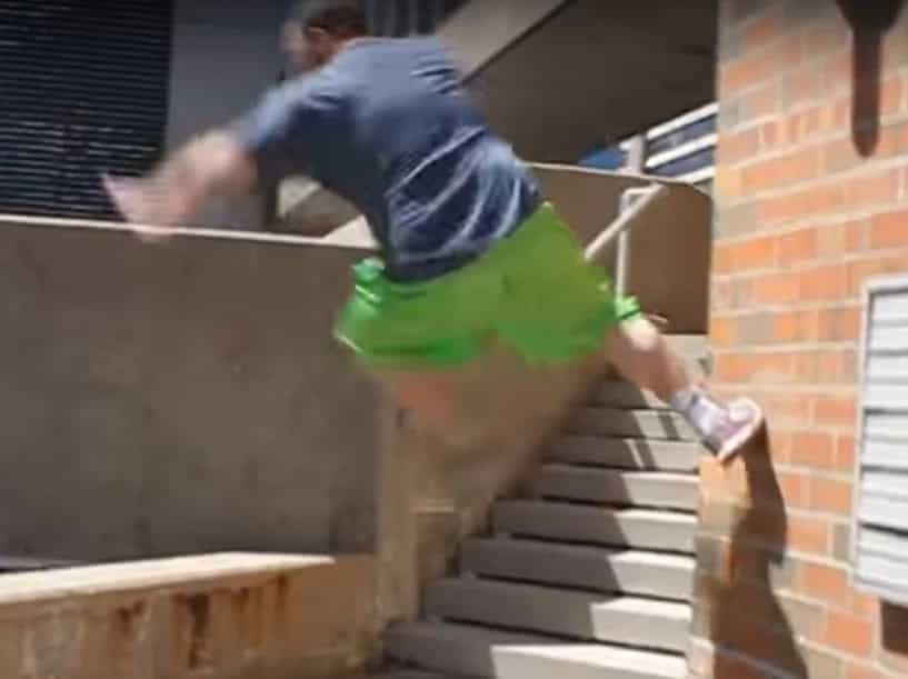Fat Guy Shows Off His Unbelievable Parkour And Kung-Fu Skills