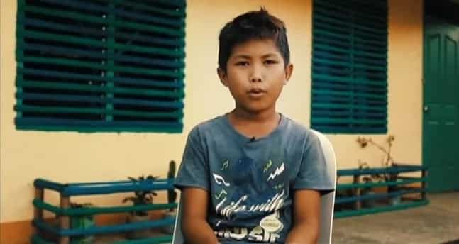 Batang guro! Inspiring story of a 12-year-old boy who uses a raft to teach other kids who doesn't know how to read
