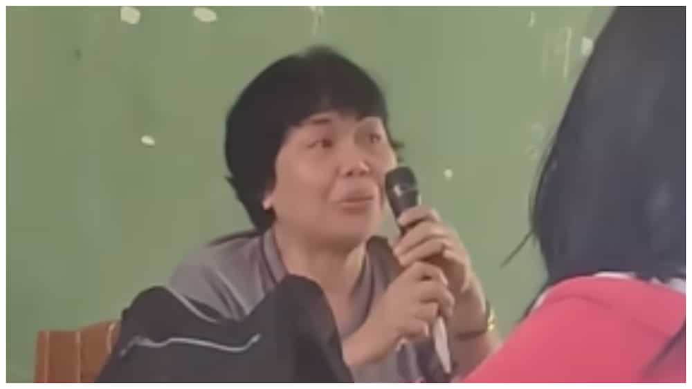 Emosyonal na teacher sa harap ng klase, viral; "Love ko kayong lahat"
