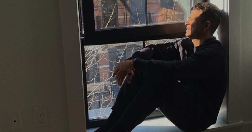 Jericho Rosales shows his new home in New York with wife Kim Jones