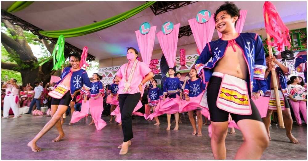 Pag-indak ni VP Leni Robredo ng Mangyan traditional dance, viral