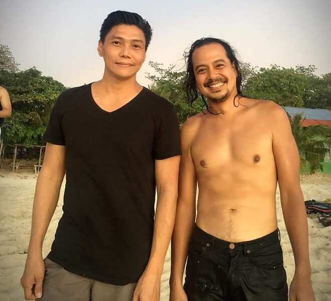 John Lloyd Cruz Spotted with Son Elias at a Beach Resort ...