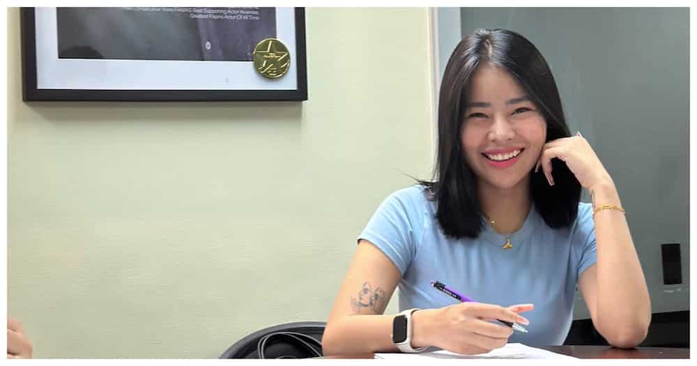 Mary Joy Santiago, pumirma ng contract bilang bagong Viva artist Mary Joy Santiago, pumirma ng contract bilang bagong Viva artist