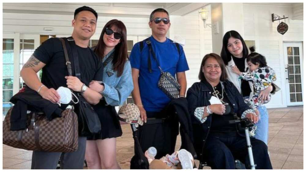 Bea Alonzo, ibinahagi kung gaano nag-enjoy ang kanyang family sa kanilang Disneyland trip Bea Alonzo, ibinahagi kung gaano nag-enjoy ang kanyang family sa kanilang Disneyland trip