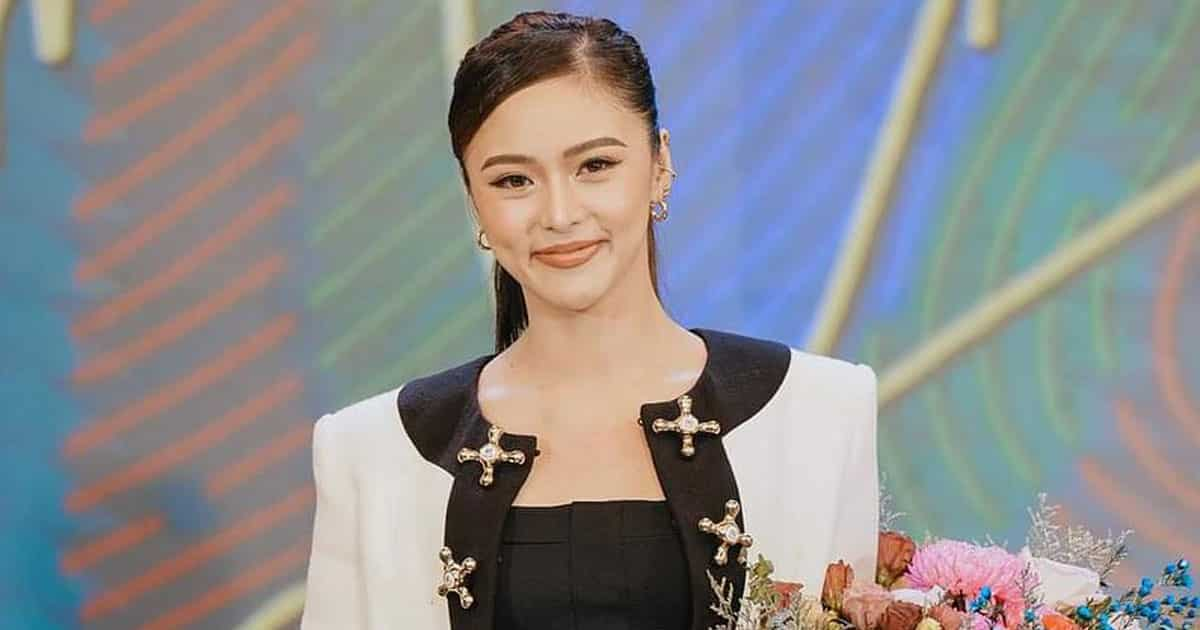 Kim Chiu, proud na pinost pics sa signing ng contract renewal niya