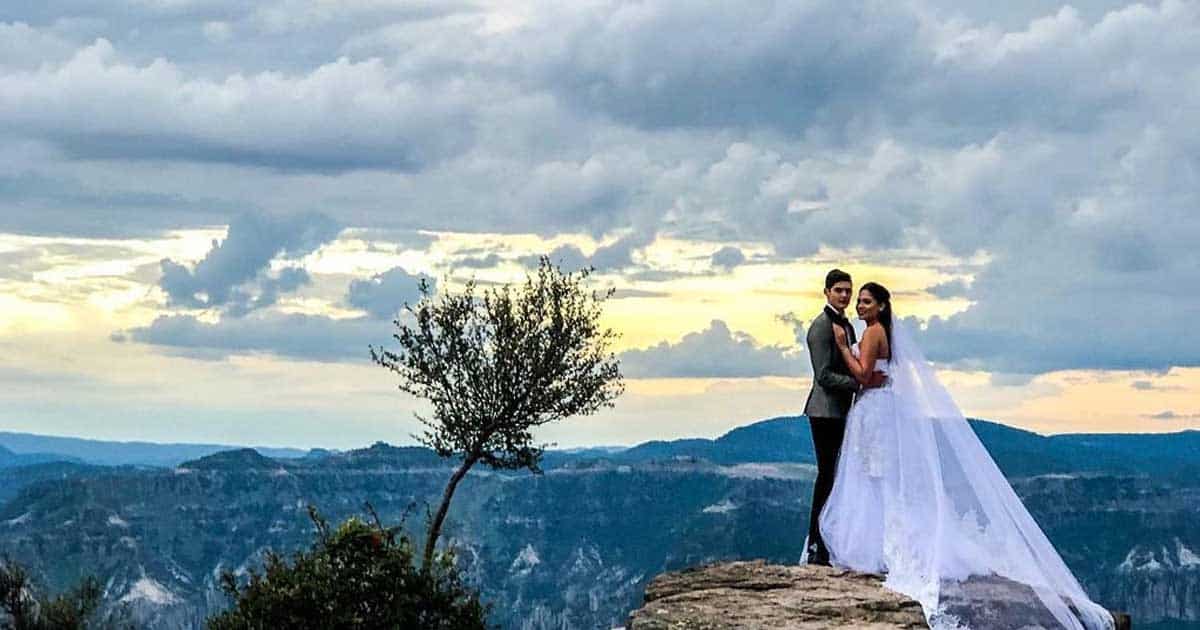 Andrea Meza Married - Ariana Grande and Dalton Gomez are officially married ... / Won the crown of miss universe 2020.