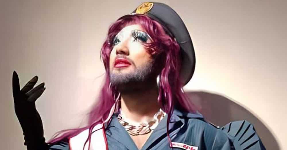Drag artist na si Pura Luka Vega, nakapagpiyansa at nakalaya na Drag artist na si Pura Luka Vega, nakapagpiyansa at nakalaya na