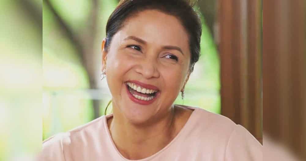 Agot Isidro, binanatan na naman si President Duterte sa kanyang Twitter post Agot Isidro, binanatan na naman si President Duterte sa kanyang Twitter post