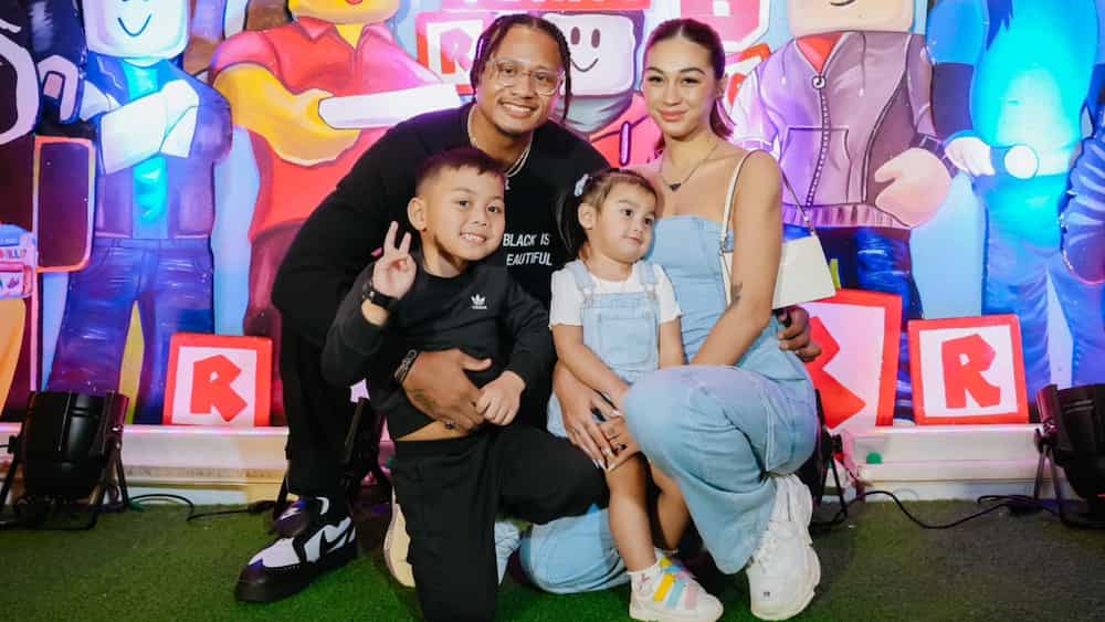 Bia at Lucas, kinagiliwan nang mag-I love you Mommy and Daddy Ray sa kanilang video call Bia at Lucas, kinagiliwan nang mag-I love you Mommy and Daddy Ray sa kanilang video call