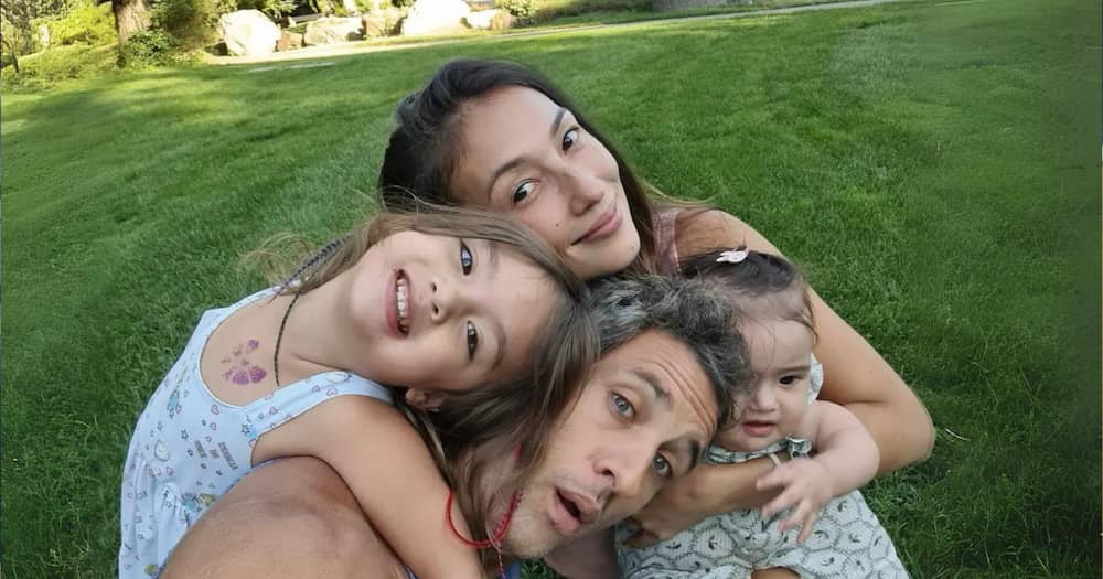 Nico Bolzico, ibinida ang 'Do You Want to Build a Snowman' video nila ni Tili Nico Bolzico, ibinida ang 'Do You Want to Build a Snowman' video nila ni Tili