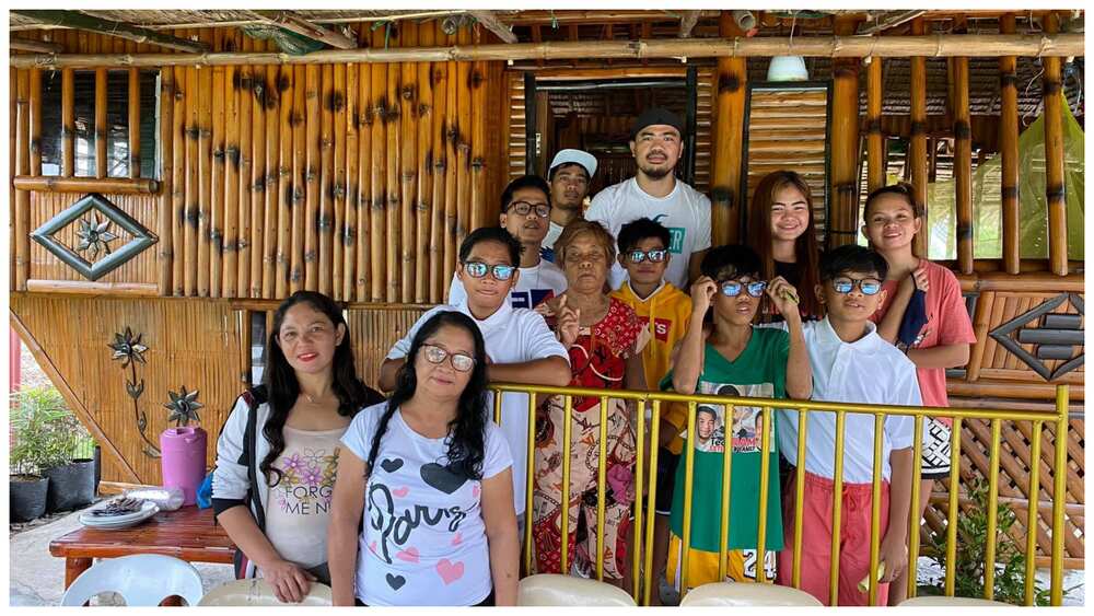 Vlogger na aminadong hirap magbasa noon, maraming tao na ang natulungan Vlogger na aminadong hirap magbasa noon, maraming tao na ang natulungan