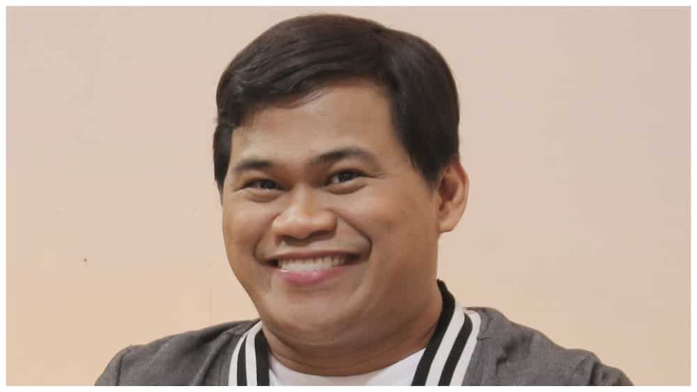 Ogie Diaz, 2022 pa nang huli silang mag-usap ni Liza Soberano Ogie Diaz, 2022 pa nang huli silang mag-usap ni Liza Soberano
