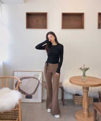 Korean outfit for women: 50 best K-fashion ideas this 2020 (photos)