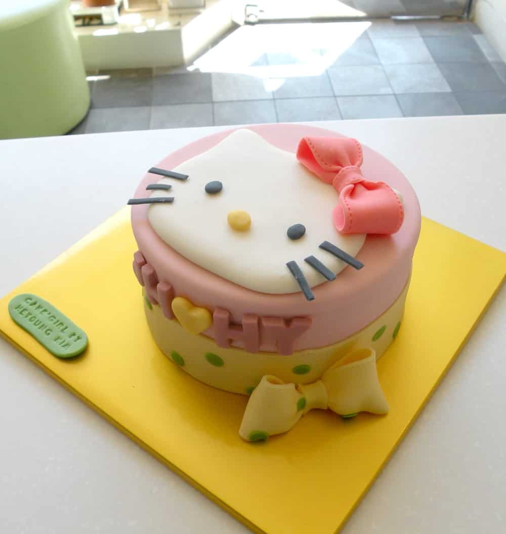 Cartoon cake design Cartoon cake design