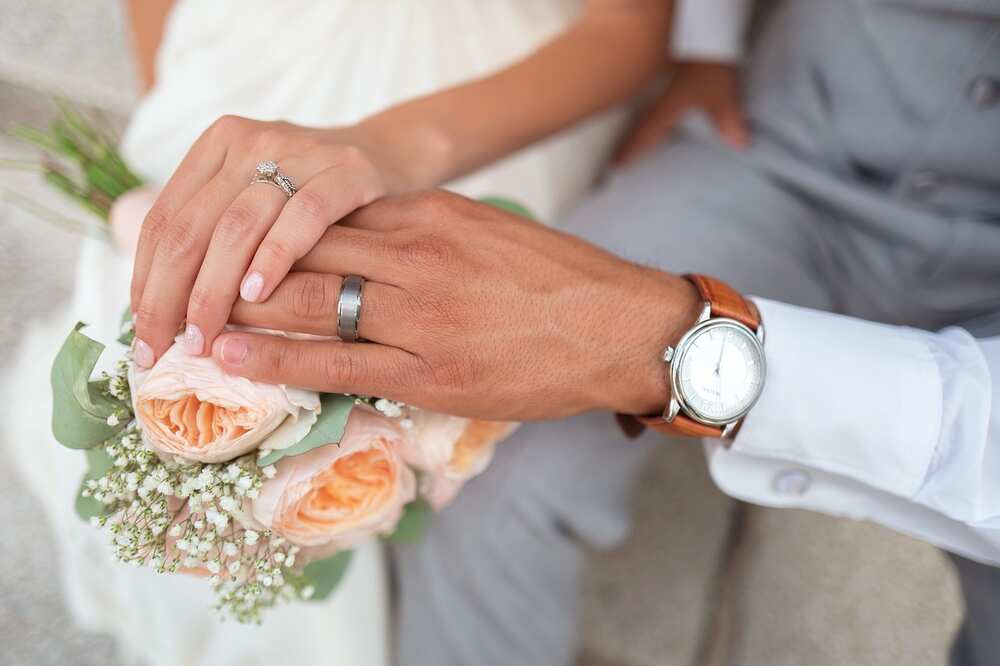 No more 'abays,' new normal for weddings will leave the bride without her entourage No more 'abays,' new normal for weddings will leave the bride without her entourage