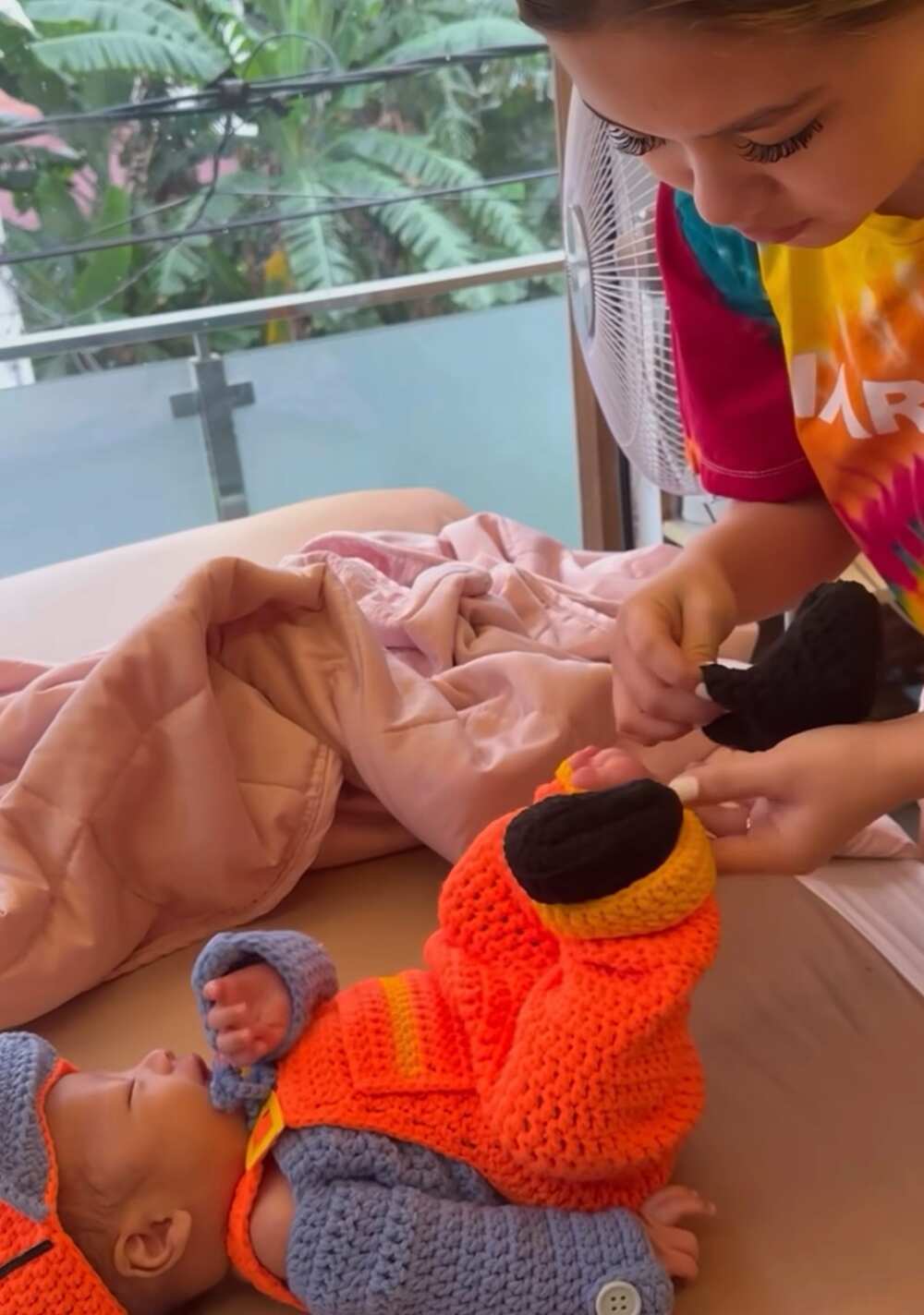 Antonette Gail posts cute video of Baby Meteor’s 1st-month photoshoot